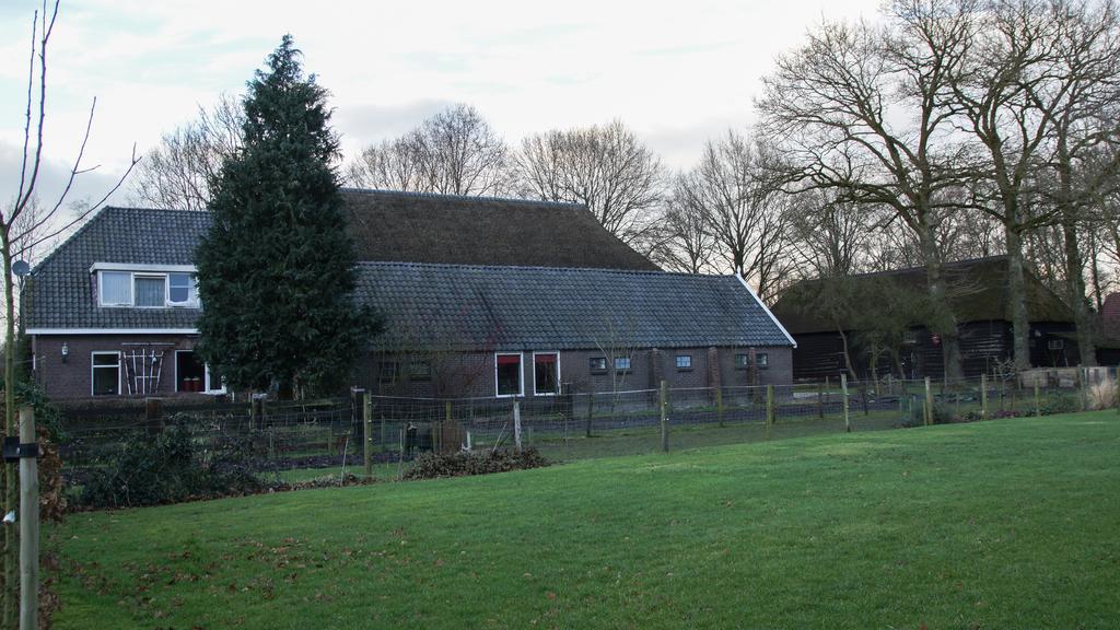 Bed & Breakfast Orvelte Exterior photo